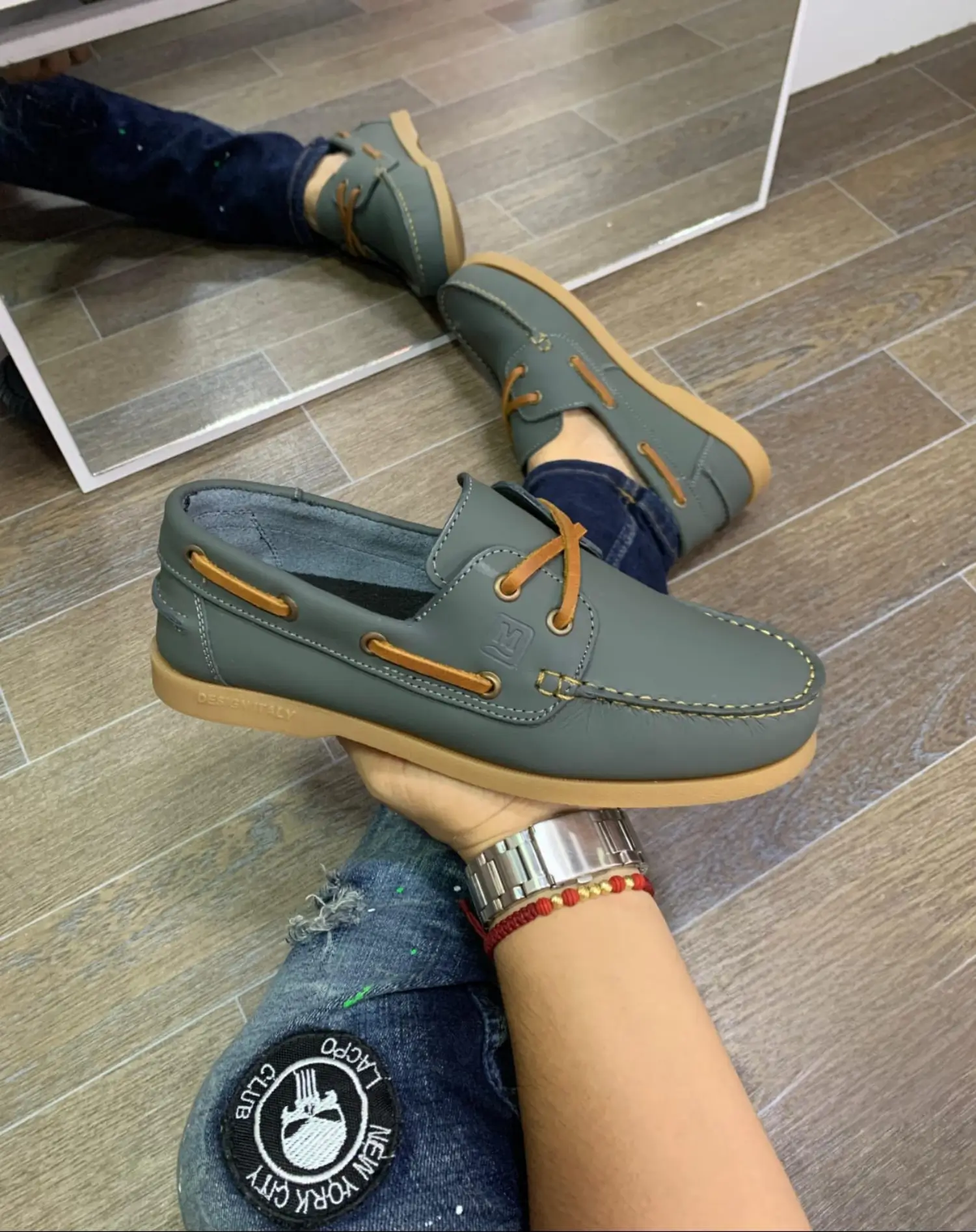 zapato-mocasin-en-cuero-para-hombre-color-verde