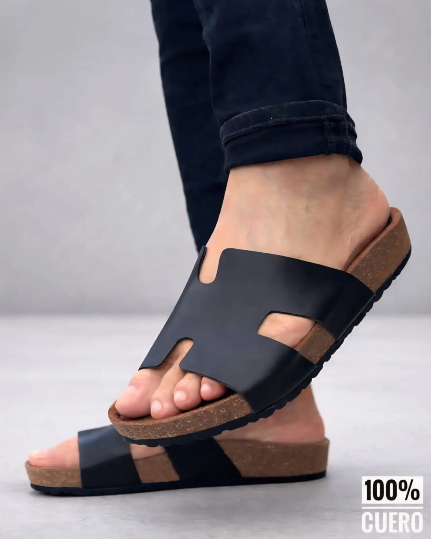 sandalia-para-hombre-en-cuero-color-negro