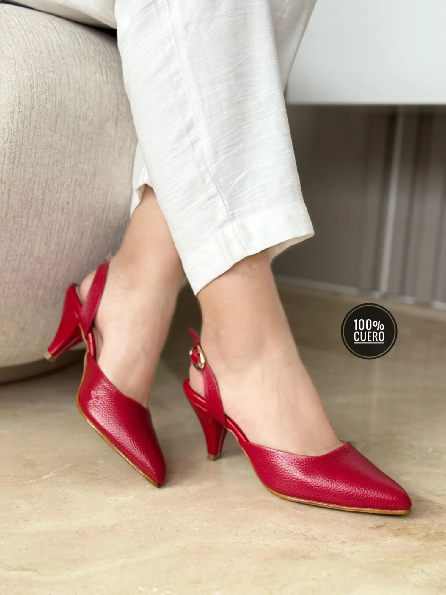 zapato-de-tacon-en-cuero-para-mujer-color-rojo