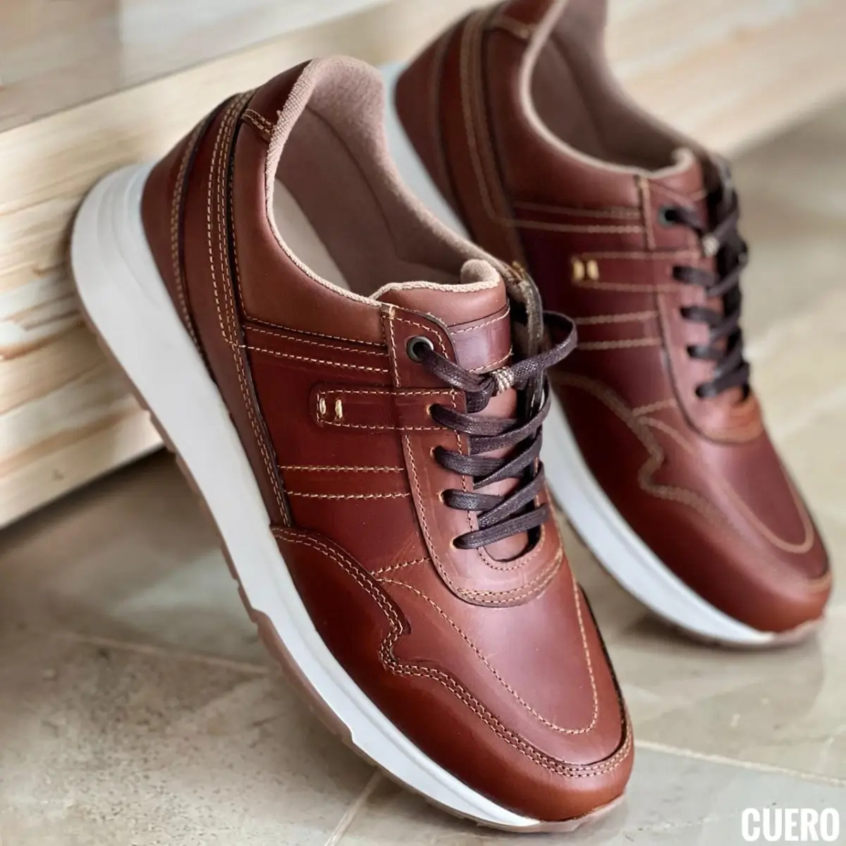 zapato-casual-en-cuero-para-hombre-color-miel-oscuro