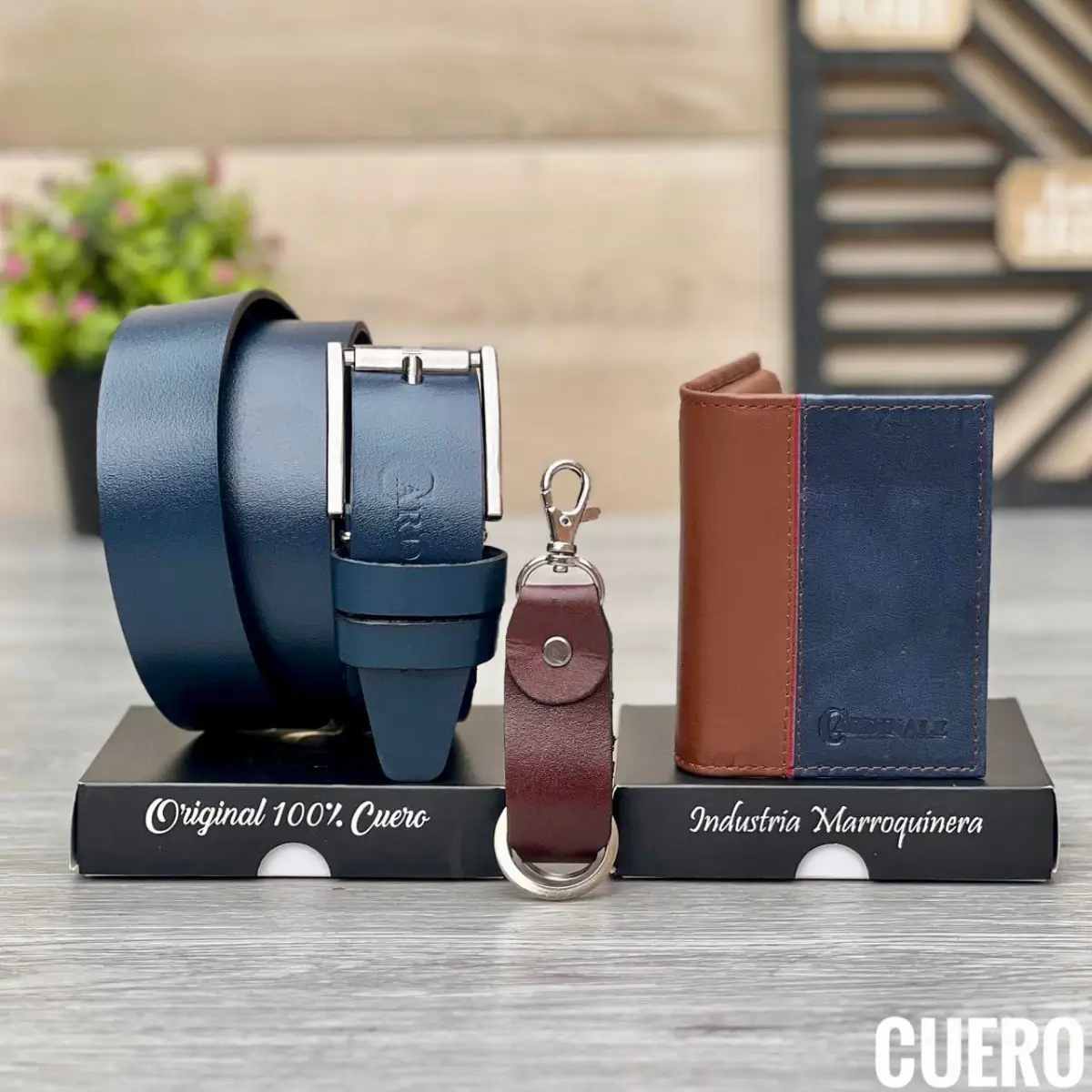 set de accesorios en cuero genuino para hombre billetera correa y llavero hecho en Colombia