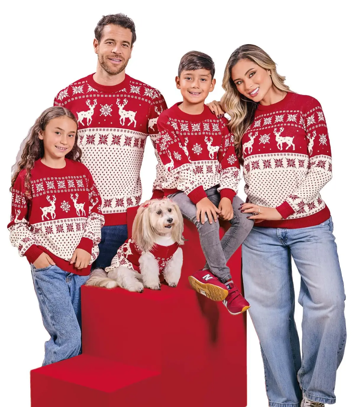 buzo navideño tejido familia en hilo acrilico suave hecho en Colombia en tumodacreativa.com