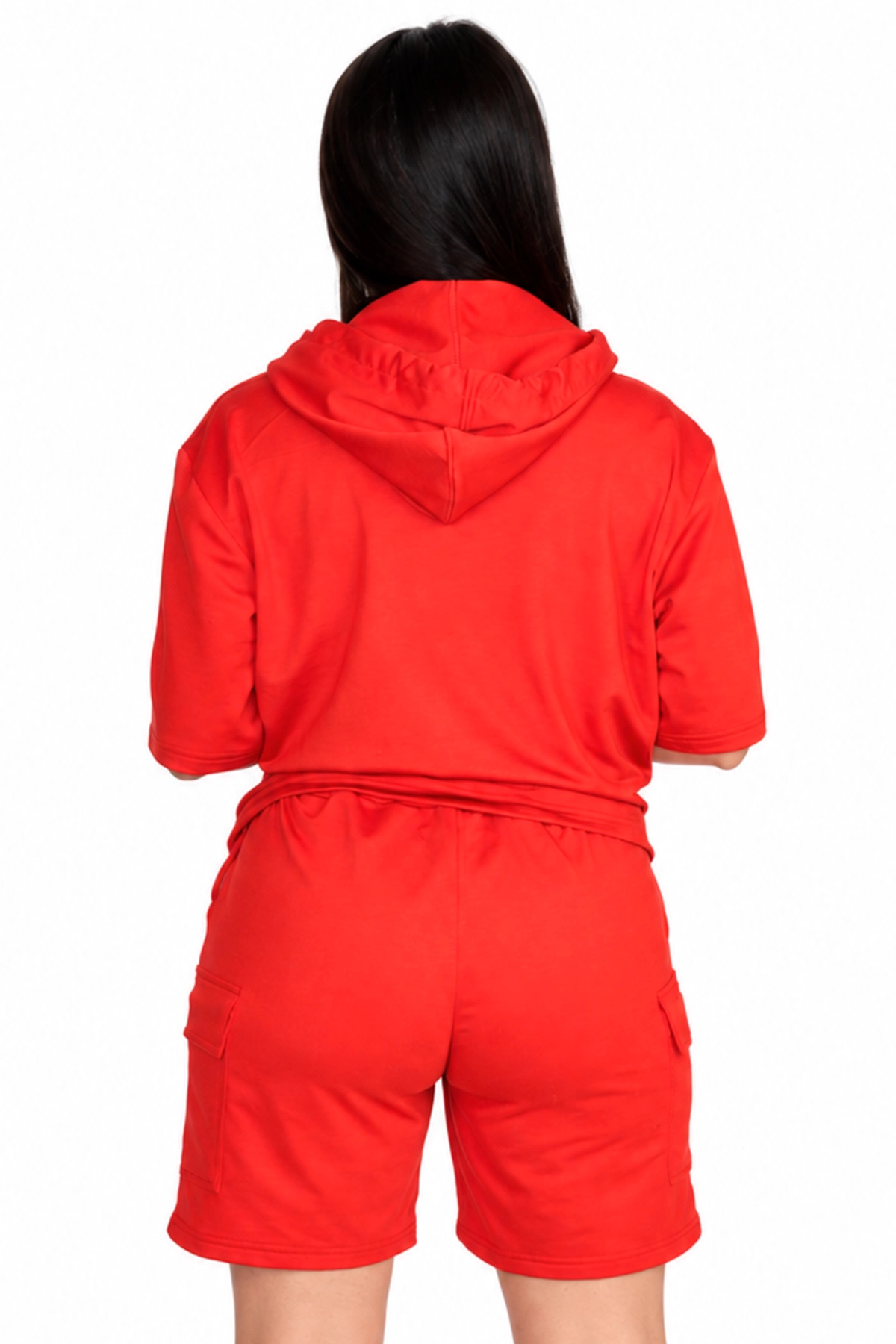 set camiseta capota short cargo mujer en estilo streetwear hecho en Colombia en tumodacreativa.com